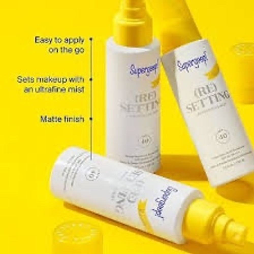 Supergoop! (Re)setting Refreshing Mist Sunscreen 1oz Travel Size SPF 40 Matte - Picture 3 of 9